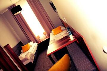 Фото номера Двухместный номер с 1 кроватью Отель Hotel Klondaik Corner г. Варка 12
